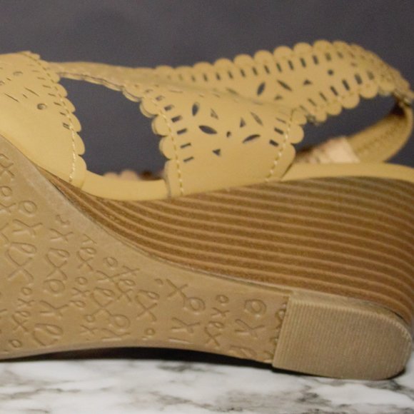 SANDALS - Picture 4 of 5